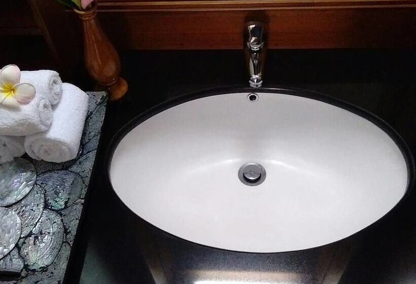 膳宿费 Rumah Tu7u