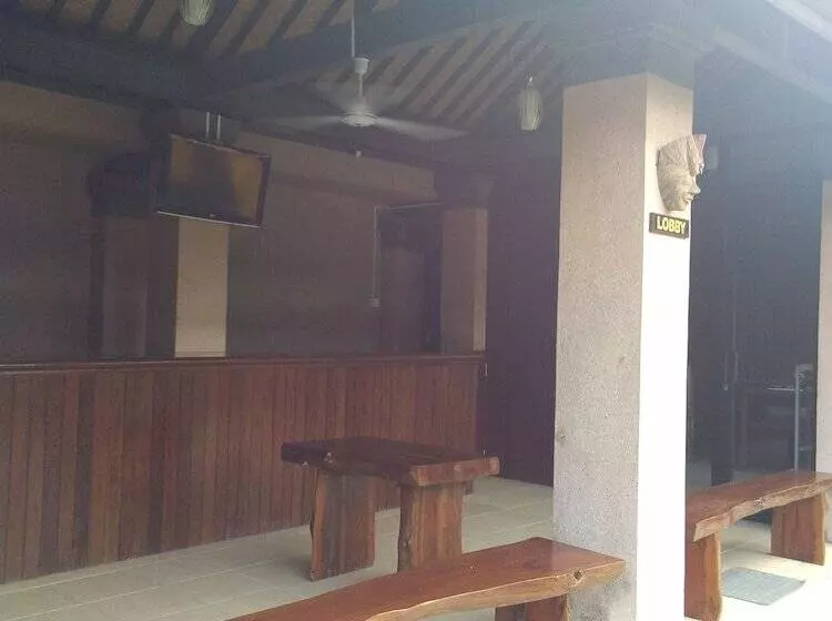 پانسیون Rumah Tu7u