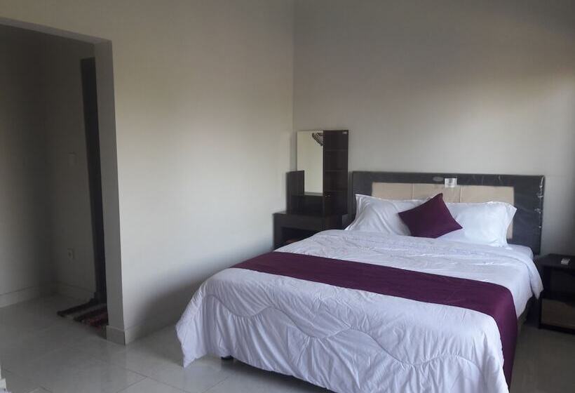 ペンション Semesta