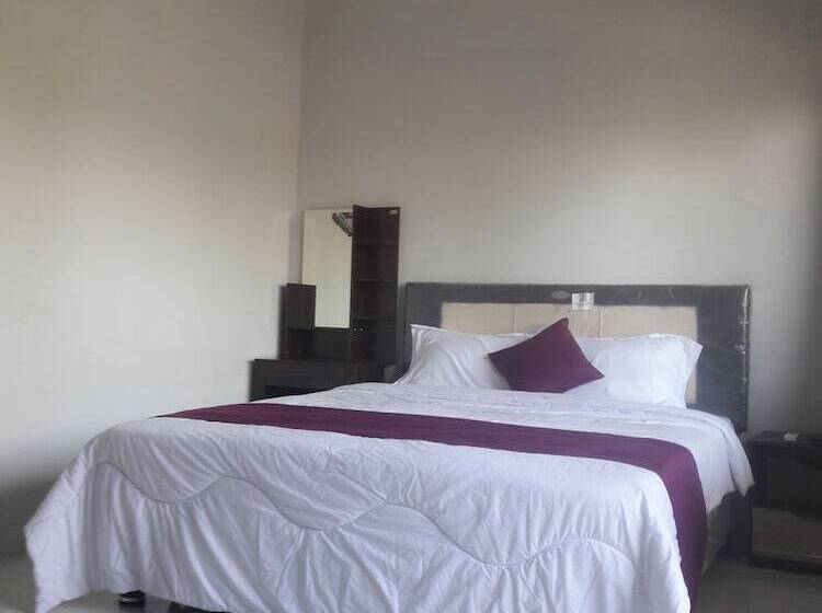 ペンション Semesta