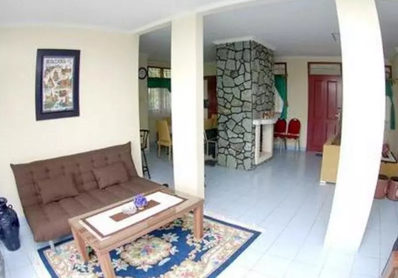 Pension Villa Chavaminerva Bata   Ciater