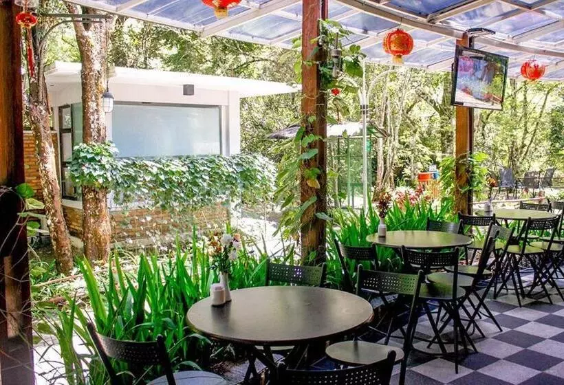 Taman Simalem Resort