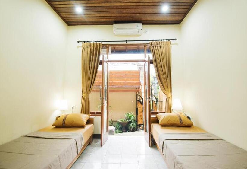 Общежитие Bulan Bali Guest House