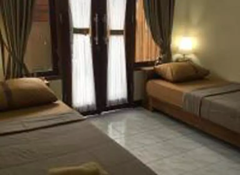 Retkeilymaja Bulan Bali Guest House