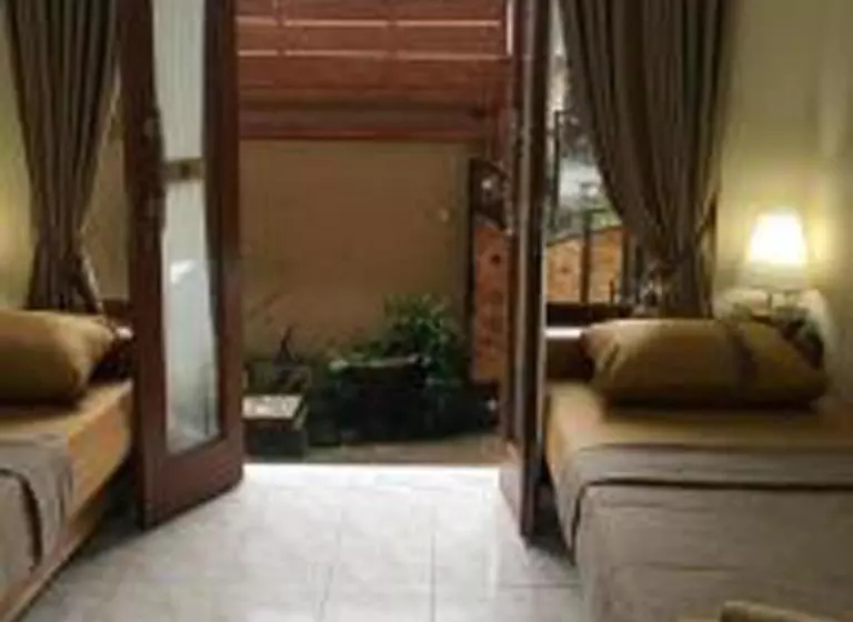 Retkeilymaja Bulan Bali Guest House