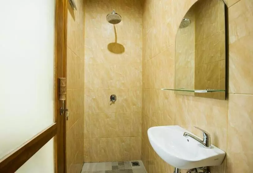 Retkeilymaja Bulan Bali Guest House