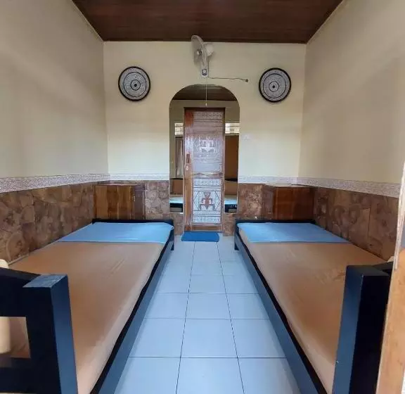 Retkeilymaja Bulan Bali Guest House