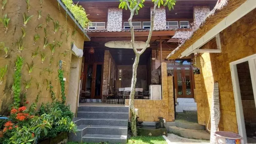 Retkeilymaja Bulan Bali Guest House