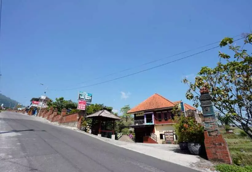 Retkeilymaja Carina Hotel By Oyo Rooms