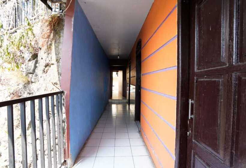 فندق صغير Carina Hotel By Oyo Rooms