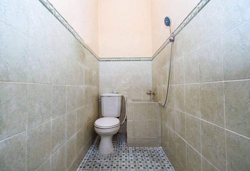 فندق صغير Spot On 2011 Hotel Mekar Sari