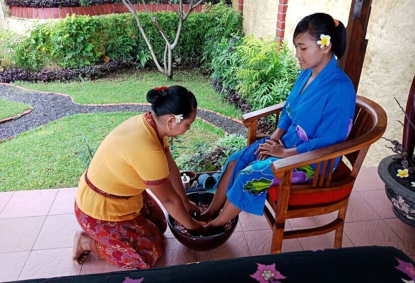 住宿加早餐 Teluk Indah Beach & Pool Villa