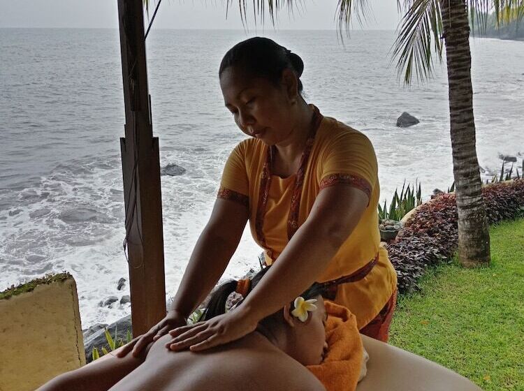 住宿加早餐 Teluk Indah Beach & Pool Villa