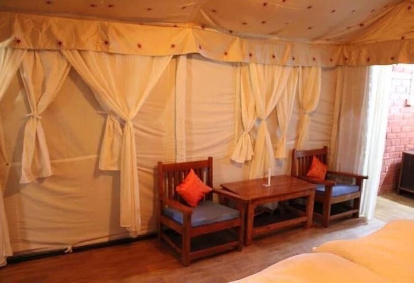 בית מלון כפרי Camp Kasbah Bir Resort