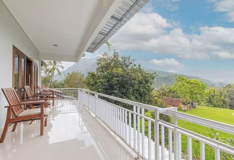 Hotelli Mandhasativa Homestay