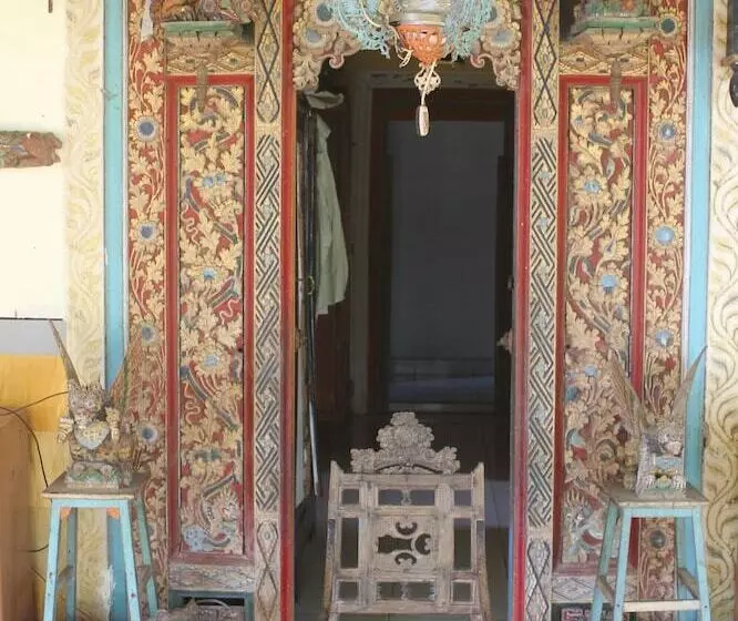 Hotelli Mandhasativa Homestay