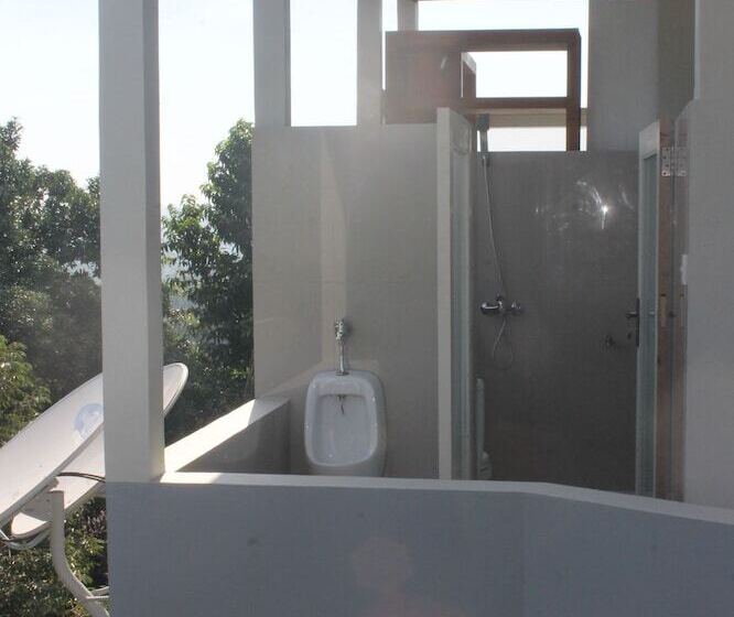 酒店 Mandhasativa Homestay