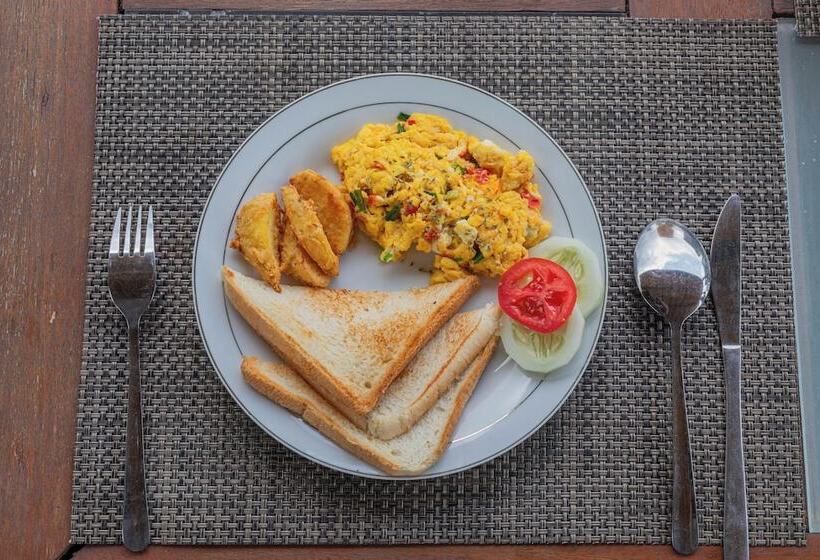 酒店 Mandhasativa Homestay