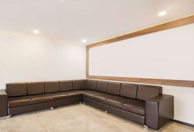 Отель Meridian By Oyo Rooms