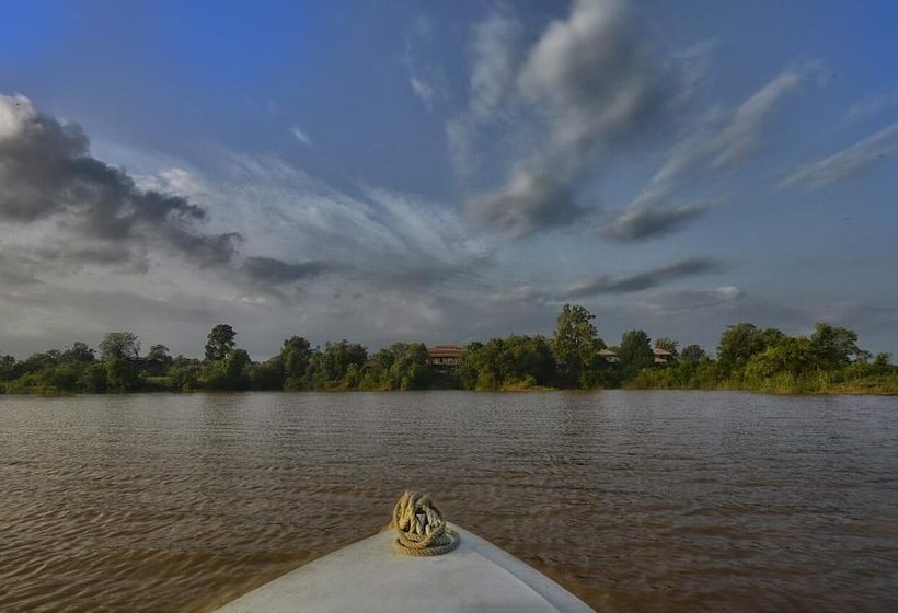 בית מלון כפרי Pugdundee Safari  Denwa Backwater Escape