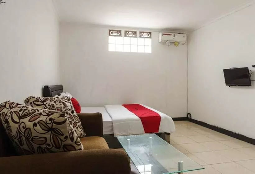 Hotelli Reddoorz @ Cibogo Puncak Bogor 2