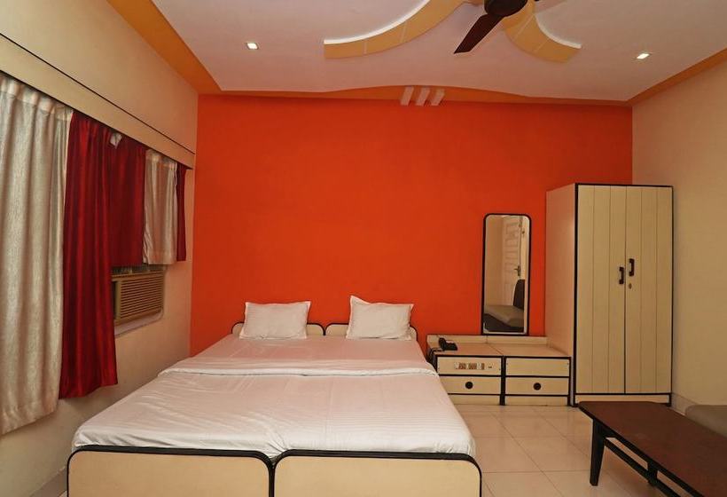 Отель Spot On 37028  Sheela