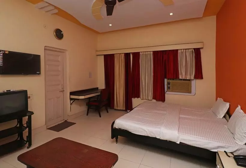 ホテル Spot On 37028  Sheela