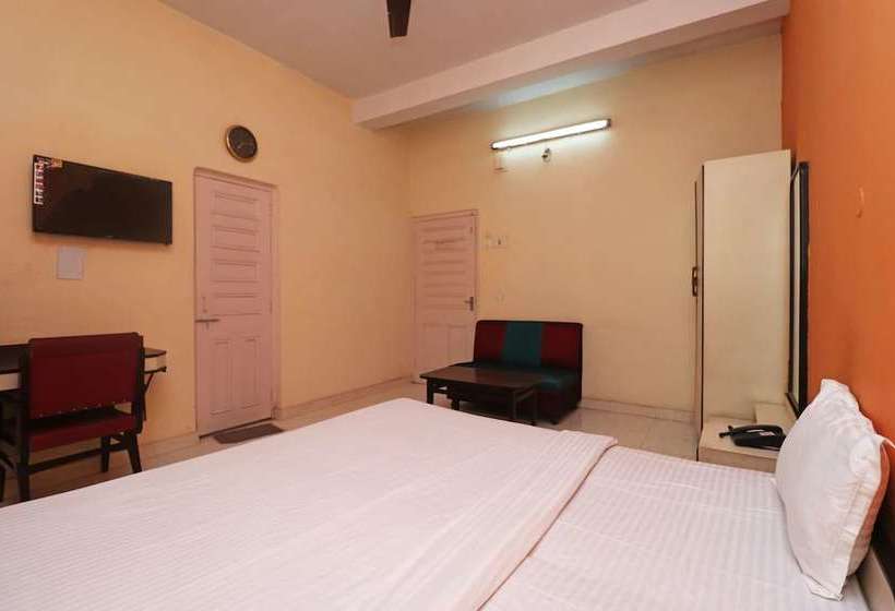 Отель Spot On 37028  Sheela