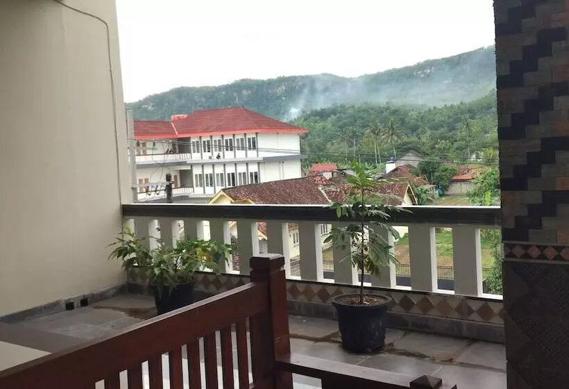 Oyo 807 Hotel Grand Bromo