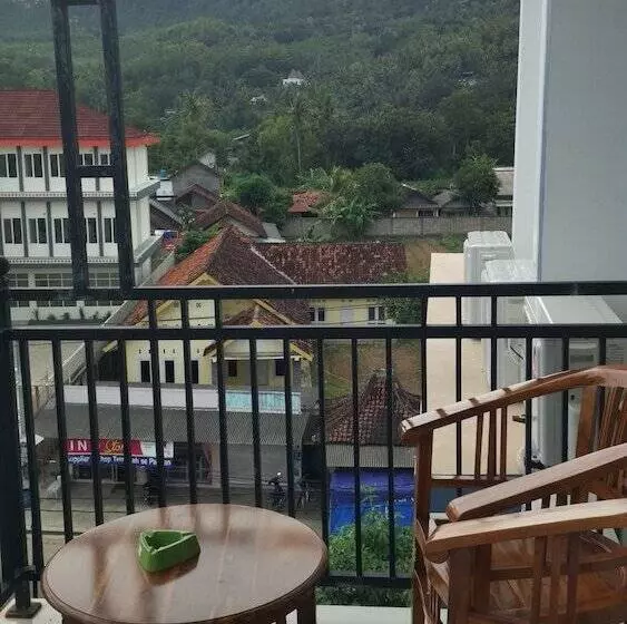 Oyo 807 Hotel Grand Bromo