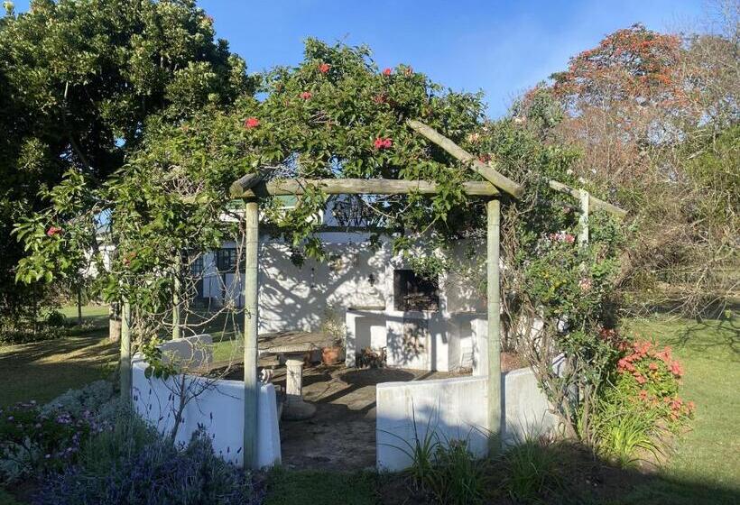 بنسيون Kingston Farm