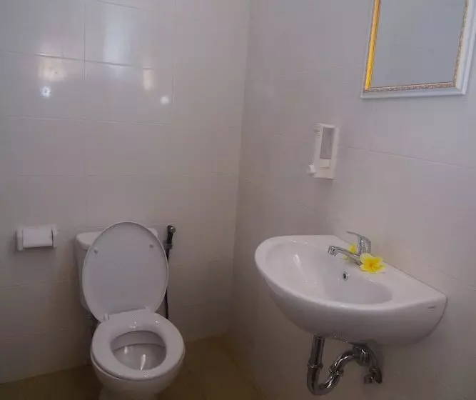 ペンション Permana Guesthouse