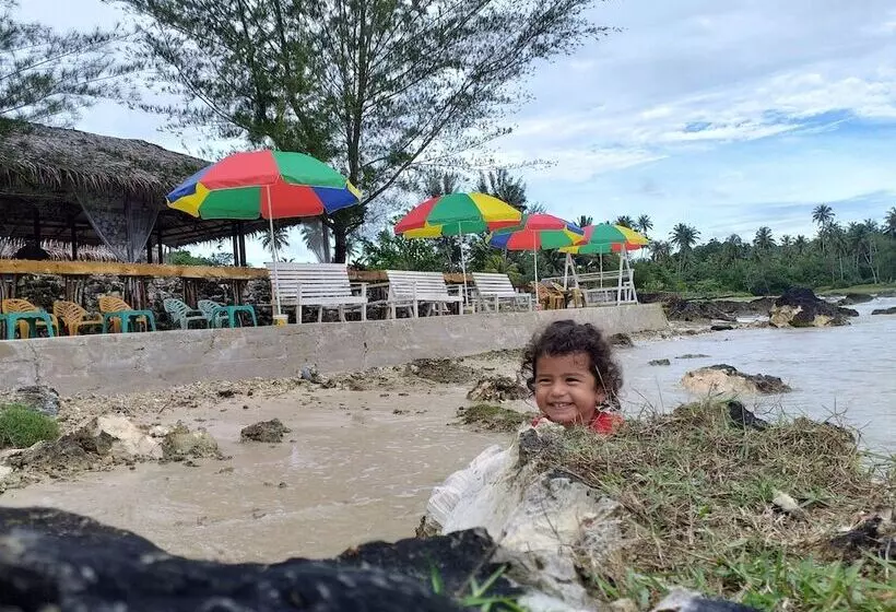 Majatalo Simeulue Nanik Surfcamp