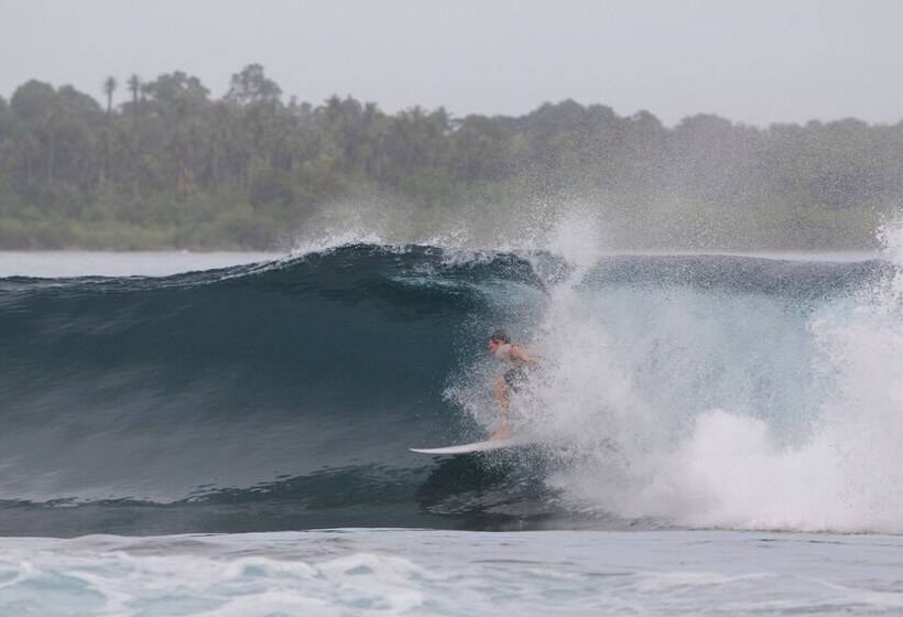 펜션 Simeulue Nanik Surfcamp