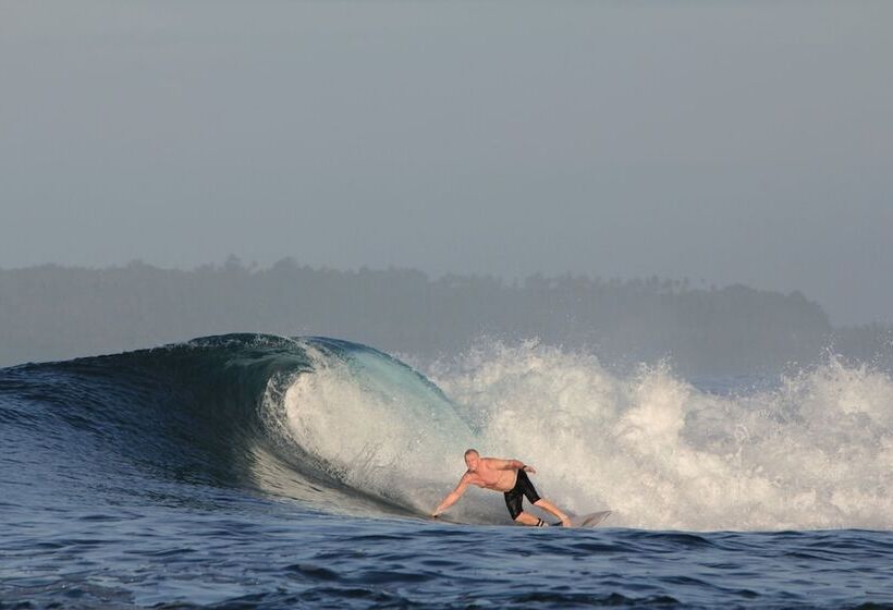 펜션 Simeulue Nanik Surfcamp