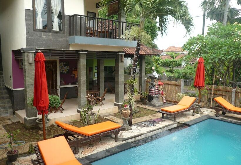 Пансион Yunni Guesthouse