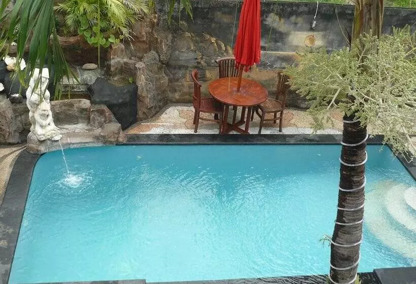 پانسیون Yunni Guesthouse