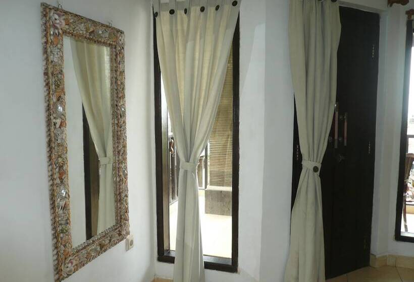 Пансион Yunni Guesthouse