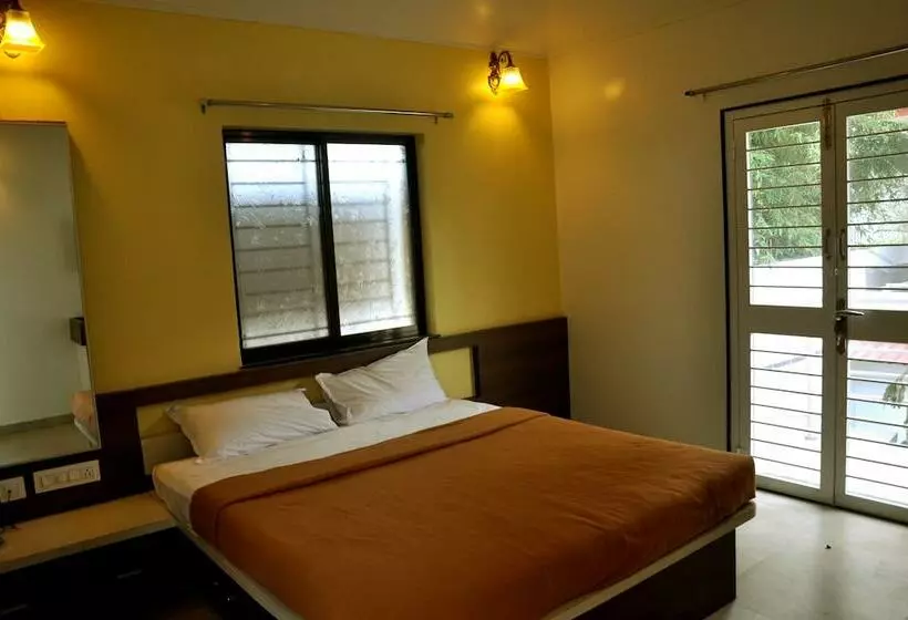 Rutu S Holidays Resort Panhala