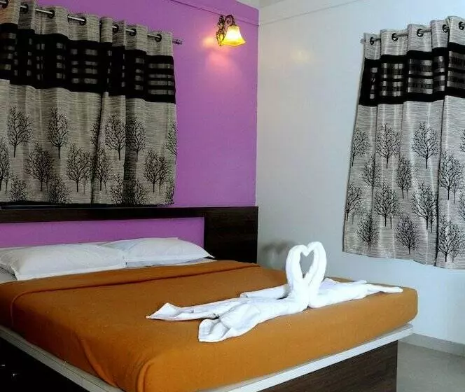 Rutu S Holidays Resort Panhala