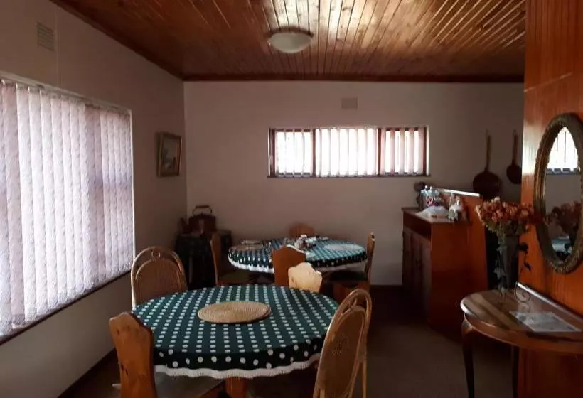 Aamiaismajoitus (B&B) Die C Skulp