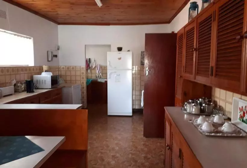 Aamiaismajoitus (B&B) Die C Skulp