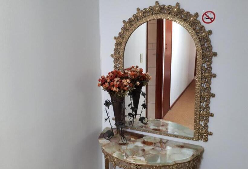 مبيت وإفطار Die C Skulp