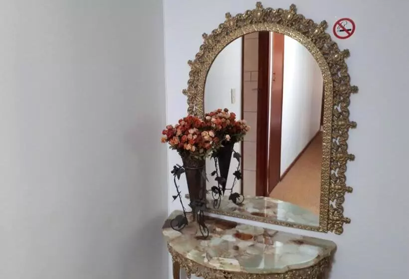 Aamiaismajoitus (B&B) Die C Skulp