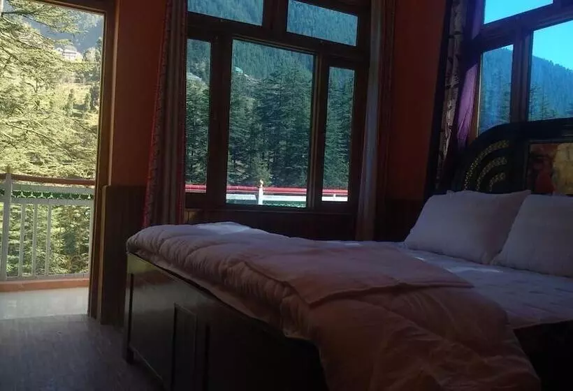 هتل The Himalayan Wild Retreat