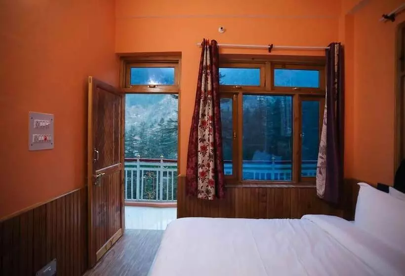هتل The Himalayan Wild Retreat