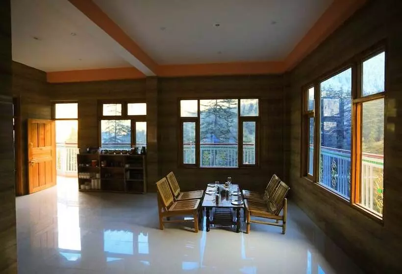 هتل The Himalayan Wild Retreat