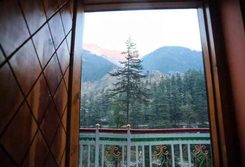 هتل The Himalayan Wild Retreat
