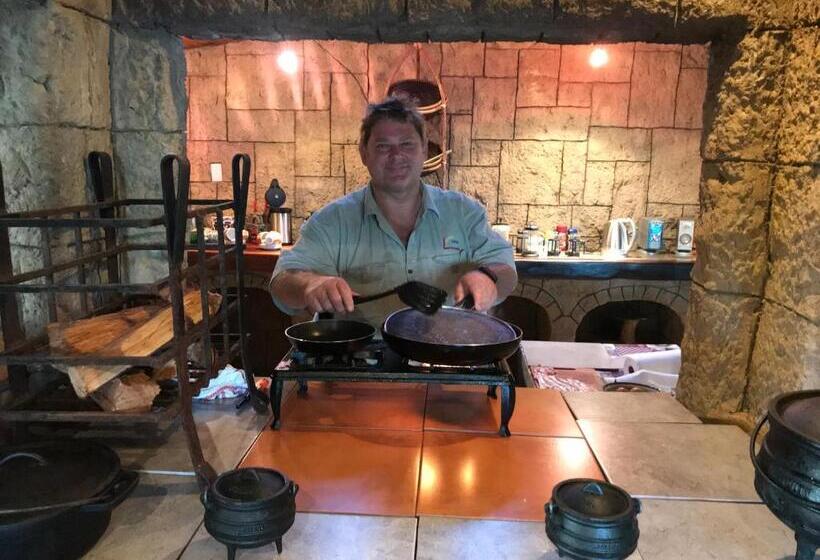 بنسيون Cheetah Lodge Guest House