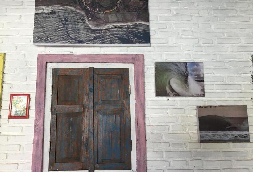 Pensiune Medewi Secret Surfcamp